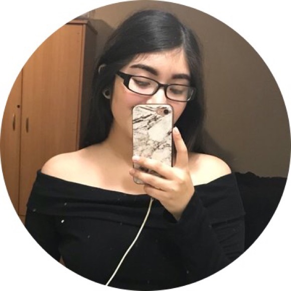 Meet your Posher, Abigail - Picture 1 of 1